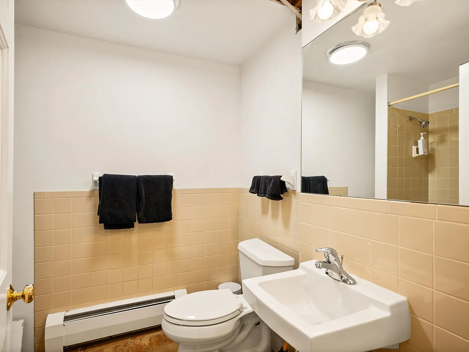 4 bed, 2649 sqft, $35,000 — Photo 3