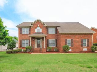 8 Wornom Farm Rd, Poquoson, VA 23662