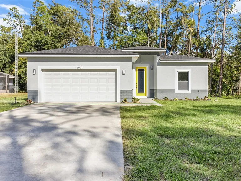 2021 W Alhambra Dr — Photo 1