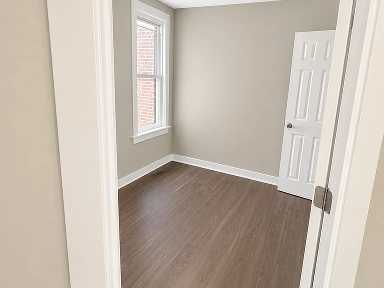 4011 Gilham St — Photo 7