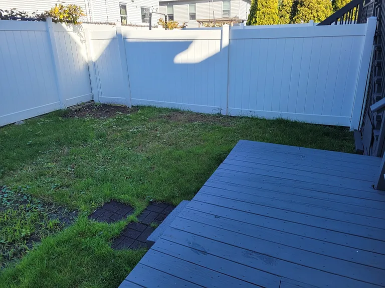 Arcadia St — Photo 3