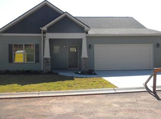 215 Crooked Cedar Way, Pendleton, SC 29670