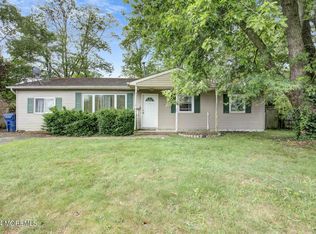 406 Chamberlain St, South Toms River, NJ