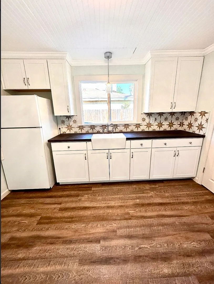 Charming 2 bed 1 bath near tower district — Photo 4