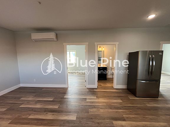 3rd image of 1444 E 17th St #2