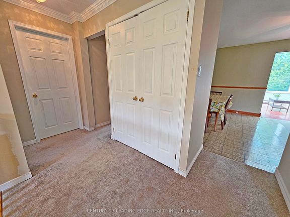 4th image of 4 Bay Ct