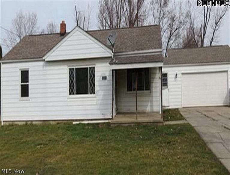 1st image of 31 Foster Dr