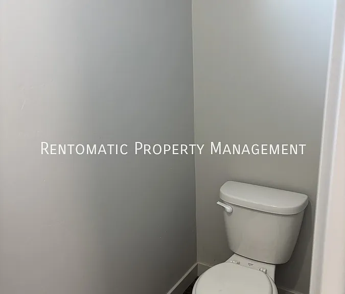 11017 S Harvest Pointe Dr #1 — Photo 38