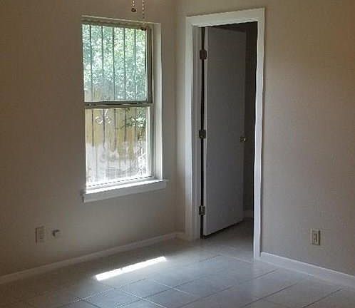 3rd image of 414 Del Mar Ct