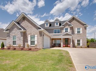 4325 Willow Bend Ln, Owens Cross Roads, AL 35763
