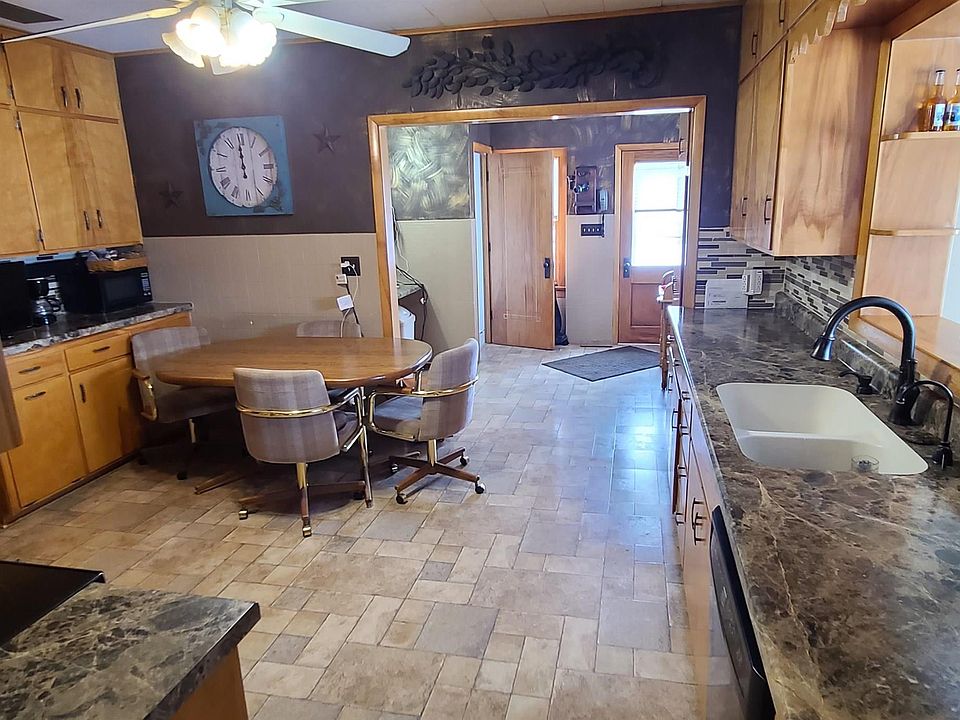 13242 Dogwood Ave, Luana, IA 52156 Zillow