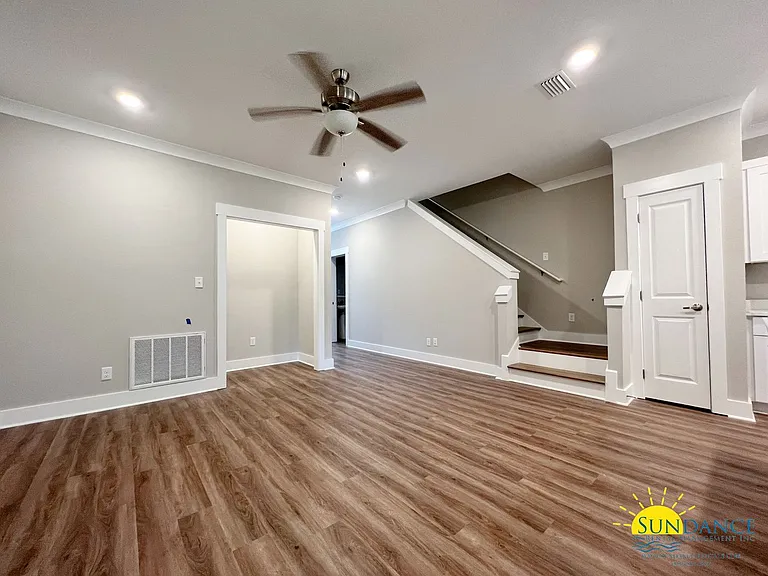 151 Date Palm Ln — Photo 4