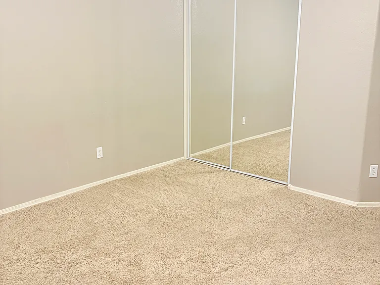 1042 E Canyon Way — Photo 30