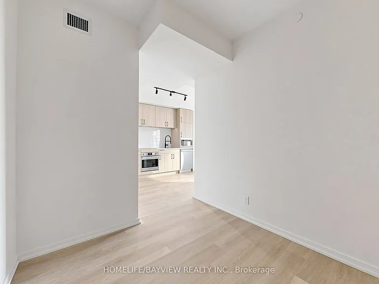 109 Erskine Ave #1706 — Photo 21