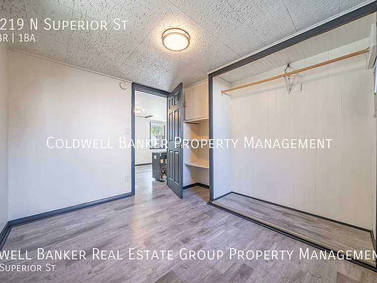 2219 N Superior St — Photo 6