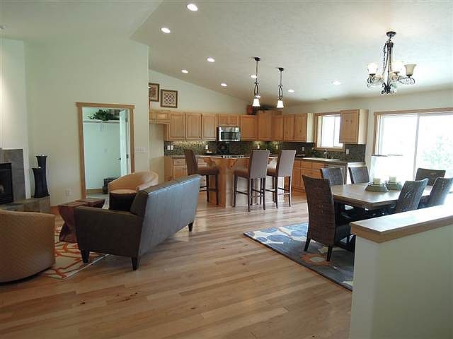 1st image of 13018 E 39th Ln