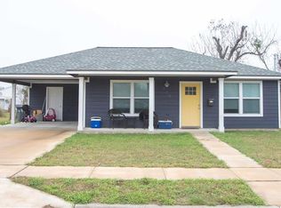 803 N Cameron St, Victoria, TX 77901