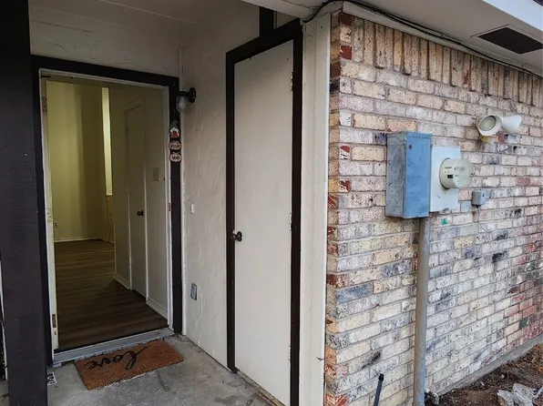 544-550 E Windsor Dr, Denton, TX 76209