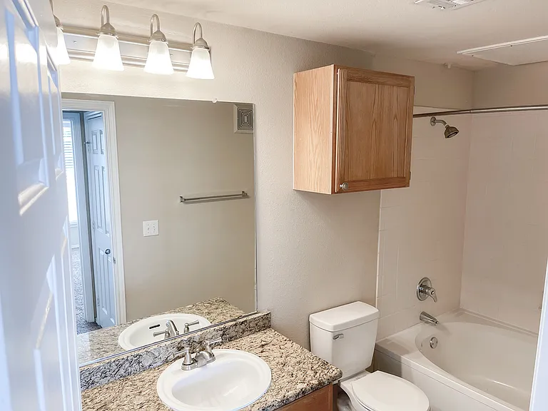 Mansions at Riverside — Photo 20