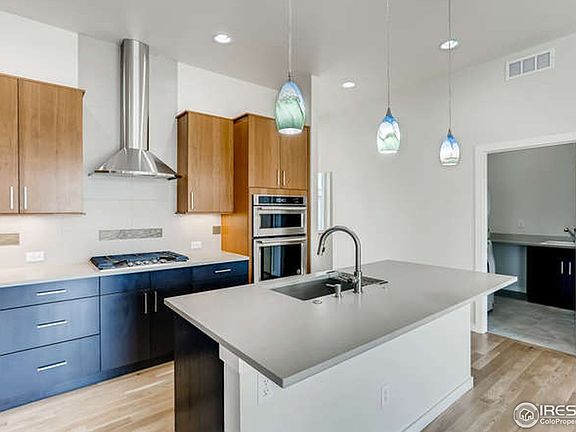 3rd image of 5718 Wheaton Ave