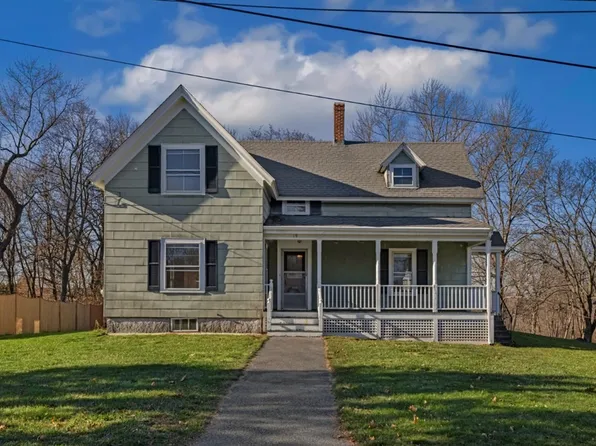 19 Winn St, Wakefield, MA 01880