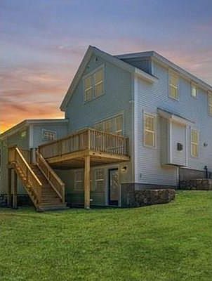 2nd image of 24 Daley Dr #24