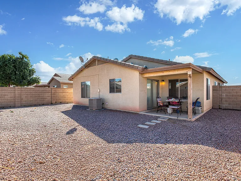 42394 W Oakland Dr — Photo 15