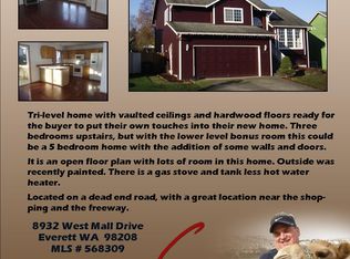 8932 W Mall Dr, Everett, WA 98208