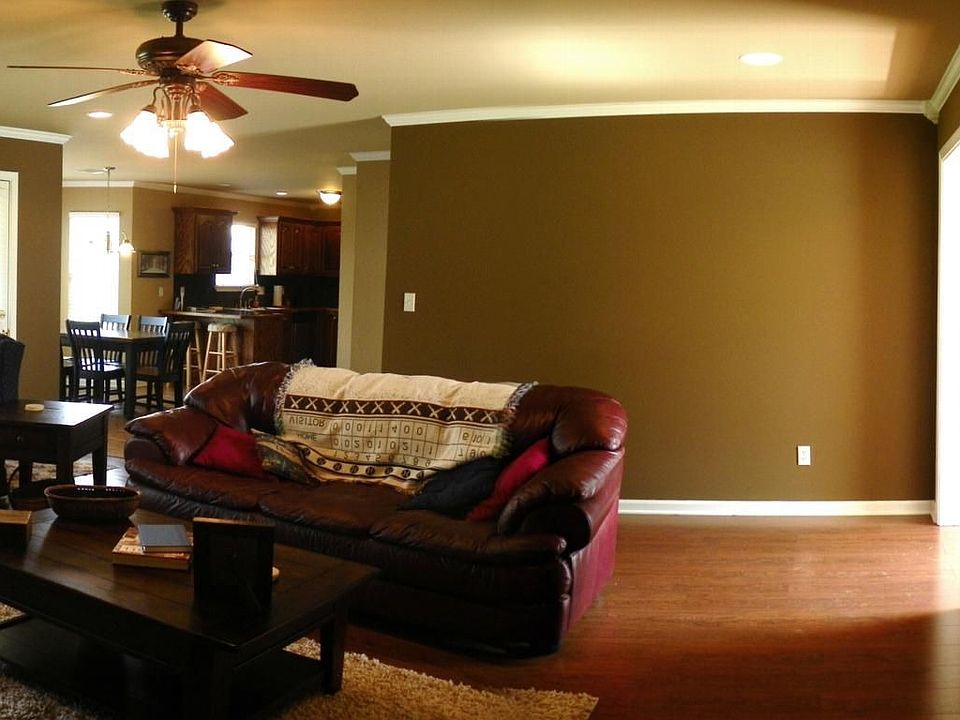 2nd image of 6 Summit St