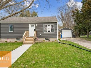 223 E Lincoln St, Oregon, WI 53575