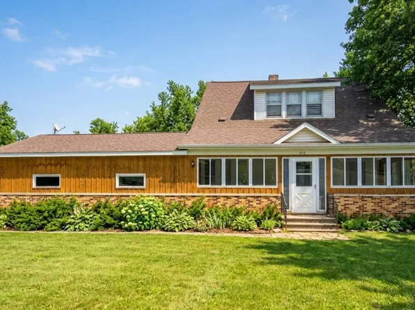 502 South Main Street, Necedah, WI 54646