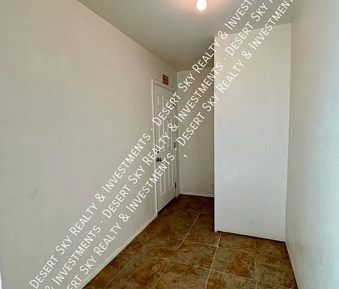 2030 Chilton Dr — Photo 12