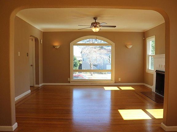 5th image of 1338 Beach St