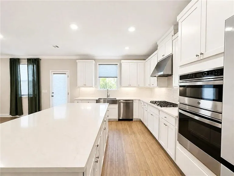 830 Elderberry Ct — Photo 6
