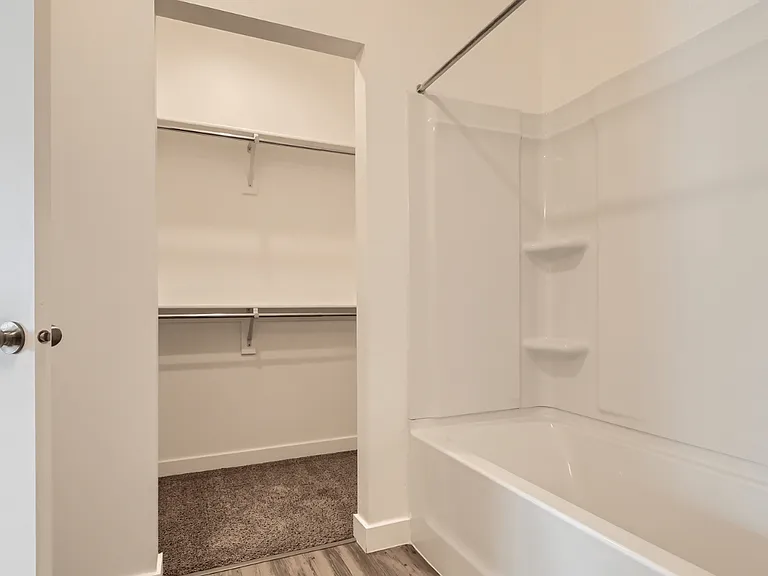 Eversage Apartments — Photo 58