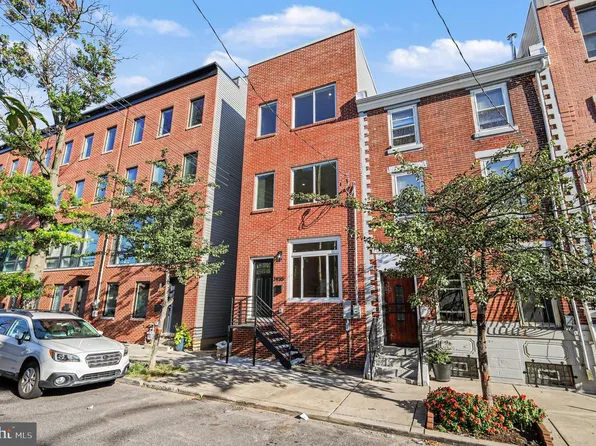 2455 Coral St, Philadelphia, PA 19125
