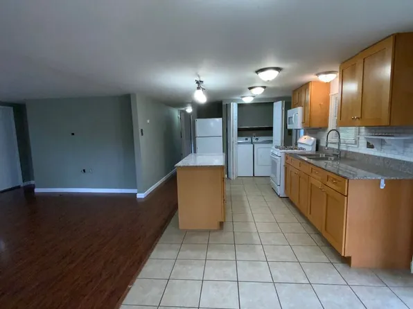 623 Valley Rd, Hegins, PA 17938