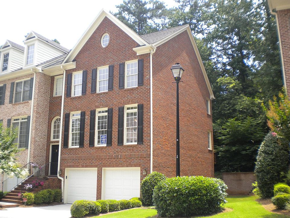 Private Community 5 minutes from Perimeter mall 