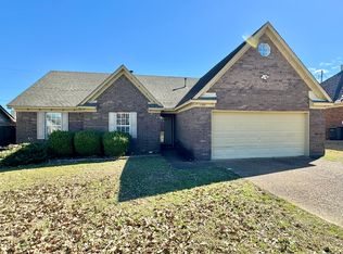 5388 Ragan Ridge Dr, Memphis, TN 38141