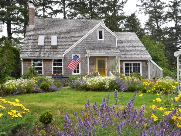 967 N Cottage Ave, Gearhart, OR 97138