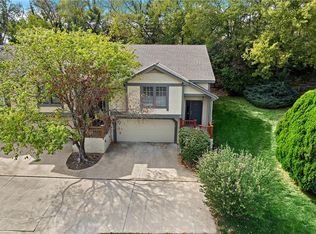 1428A Applegate Ct, Lawrence, KS 66049