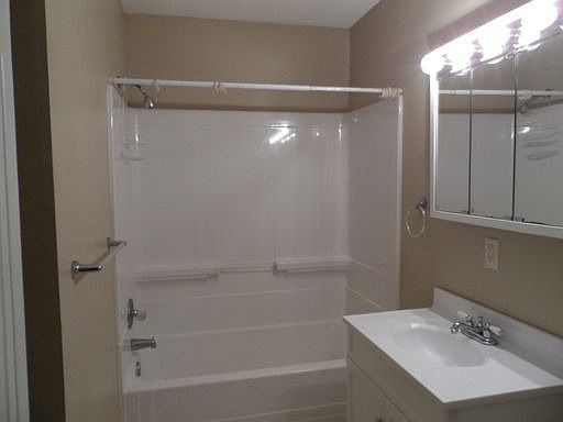 5th image of 1837 Saint Anthony Ave APT 1