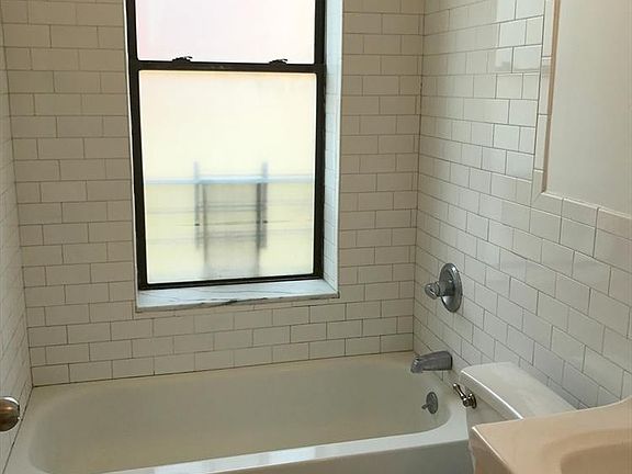 2nd image of 297 W 112th St APT 3B
