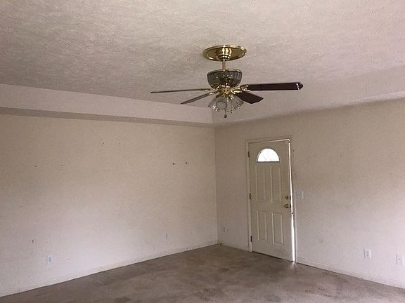 3rd image of 1353 Senate Dr NW