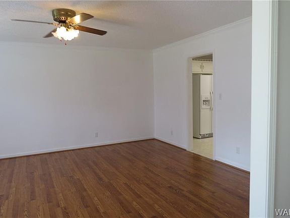3rd image of 330 39th St E