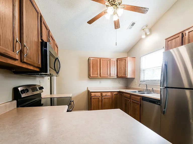5508 Pine Hill Dr — Photo 8