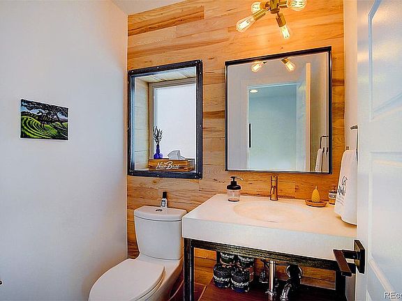 5th image of 3835 W Byron Pl