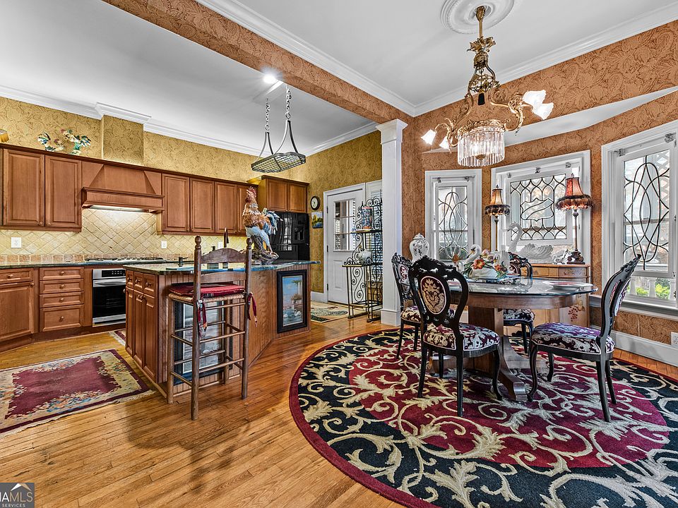 13th image of this home