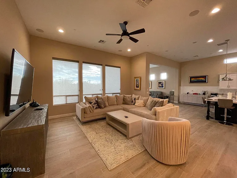 10707 N 121st Way — Photo 5