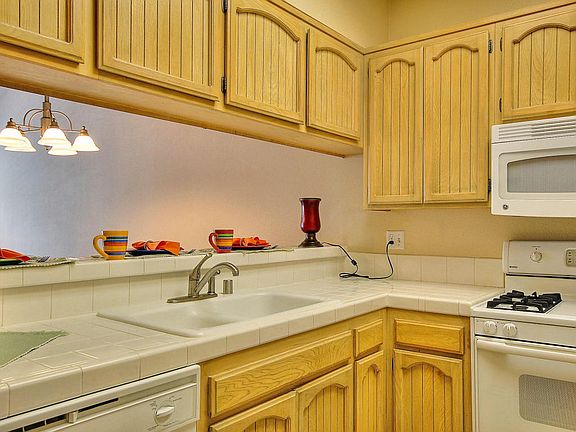 4th image of 7638 Hollister Ave Unit 367